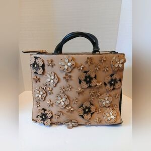 Nine West Maddol Jet Set Shopper Crossbody (no strap) bag floral pink and black